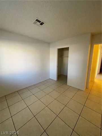 3151 SOARING GULLS Drive 1198, Las Vegas, NV 89128