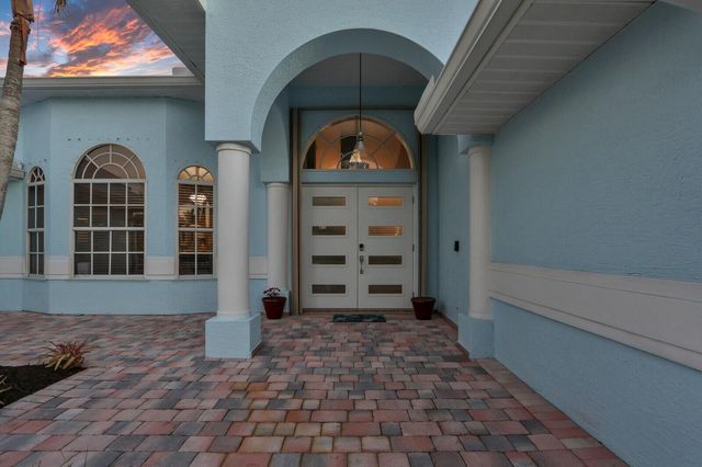 184 SE Osprey Ridge, Port St. Lucie, FL 34984