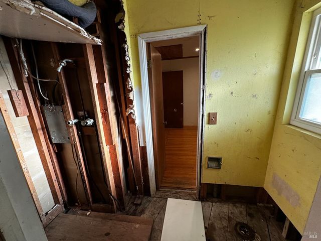 2314 Olympia Dr, Santa Rosa, CA 95405