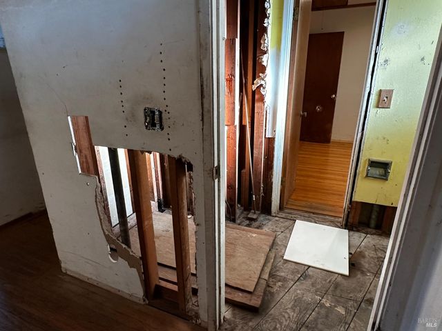 2314 Olympia Dr, Santa Rosa, CA 95405