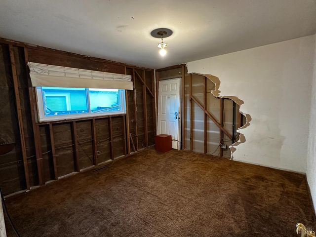 2314 Olympia Dr, Santa Rosa, CA 95405