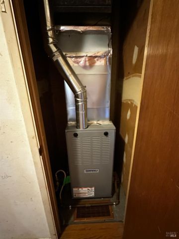 2314 Olympia Dr, Santa Rosa, CA 95405