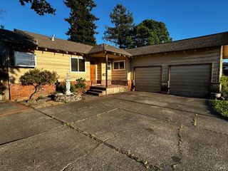 2314 Olympia Dr, Santa Rosa, CA 95405