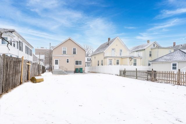 10 River Street Pl, Lynn, MA 01905