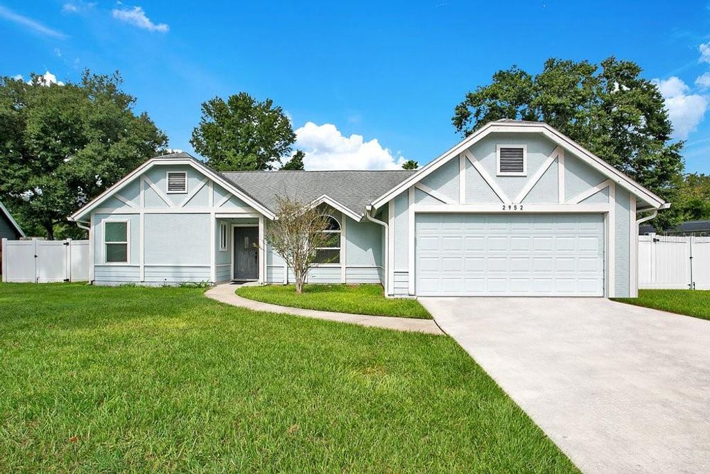 2952 ERSKINE DRIVE, Oviedo, FL 32765