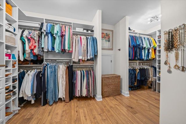 1689 DE HAIG LN, Collierville, TN 38017