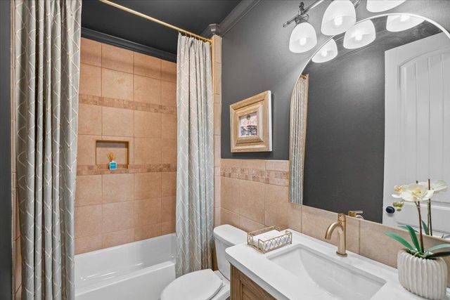 1689 DE HAIG LN, Collierville, TN 38017