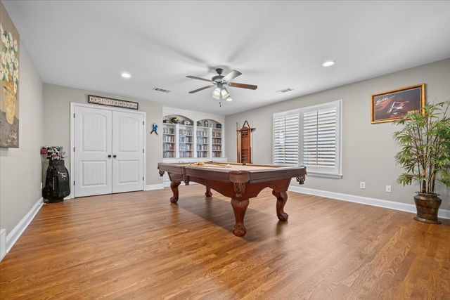 1689 DE HAIG LN, Collierville, TN 38017