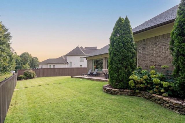 1689 DE HAIG LN, Collierville, TN 38017