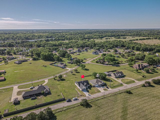 1474 VZ County Road 3502, Wills Point, TX 75169