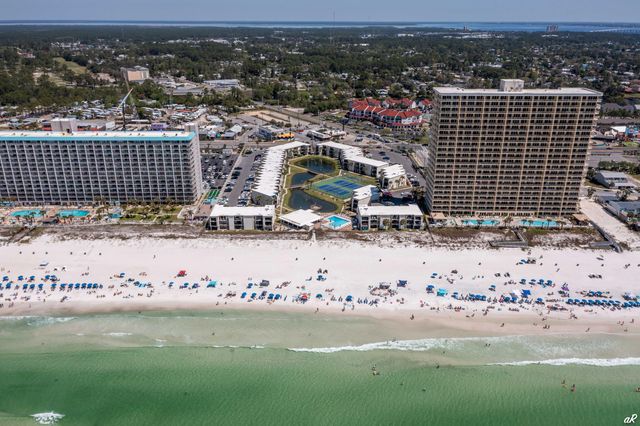 8727 Thomas Drive C17, Panama City Beach, FL 32408