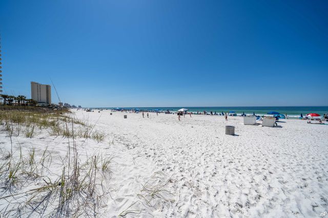 8727 Thomas Drive C17, Panama City Beach, FL 32408