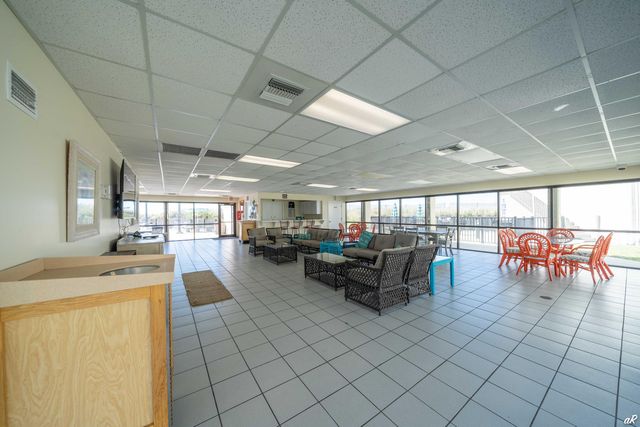 8727 Thomas Drive C17, Panama City Beach, FL 32408