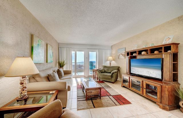 8727 Thomas Drive C17, Panama City Beach, FL 32408