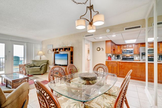 8727 Thomas Drive C17, Panama City Beach, FL 32408