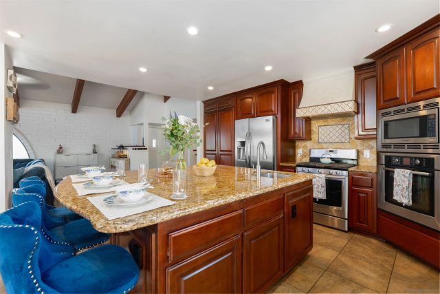 31972 Palos Verdes Drive, Escondido, CA 92026
