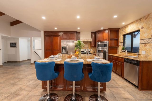31972 Palos Verdes Drive, Escondido, CA 92026