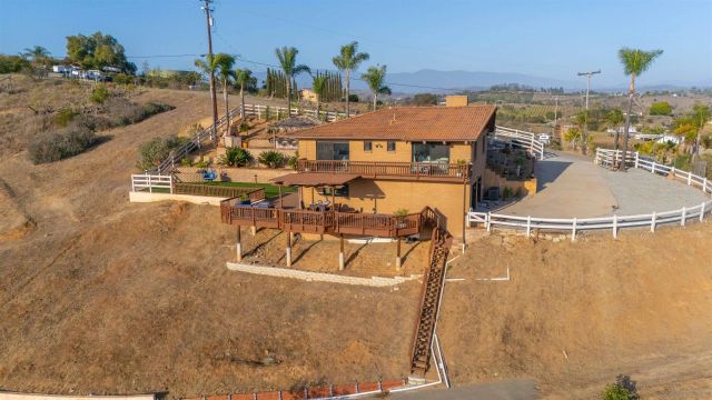 31972 Palos Verdes Drive, Escondido, CA 92026