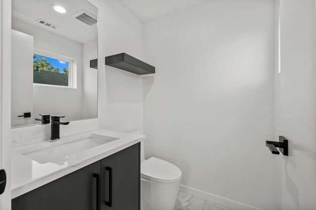 3608 San Jacinto Street 103, Dallas, TX 75204