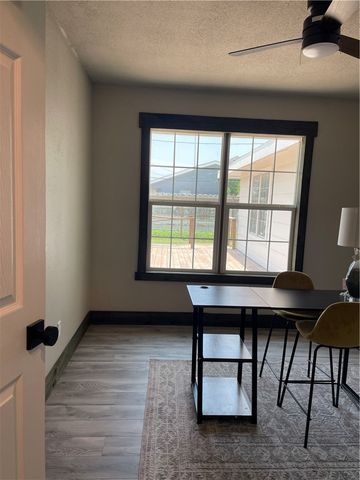 710 N Eugenia St, Orange Grove, TX 78372