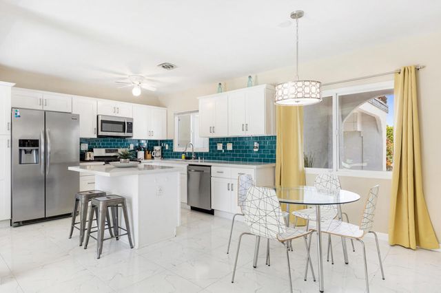 4385 E Paseo Caroleta, Palm Springs, CA 92264