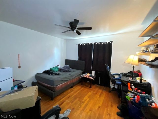 3000 Warrensville Center Road, Shaker Heights, OH 44122