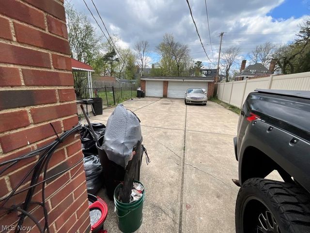 3000 Warrensville Center Road, Shaker Heights, OH 44122