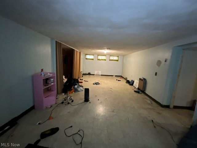 3000 Warrensville Center Road, Shaker Heights, OH 44122