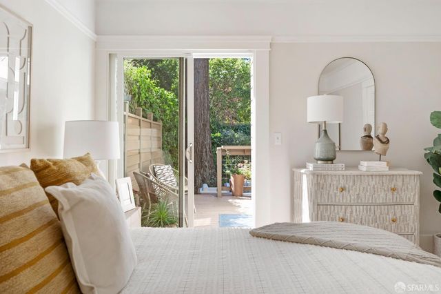 1327 Cole Street, San Francisco, CA 94117