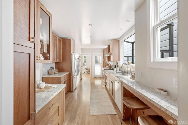 1327 Cole Street, San Francisco, CA 94117