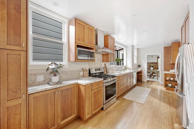 1327 Cole Street, San Francisco, CA 94117