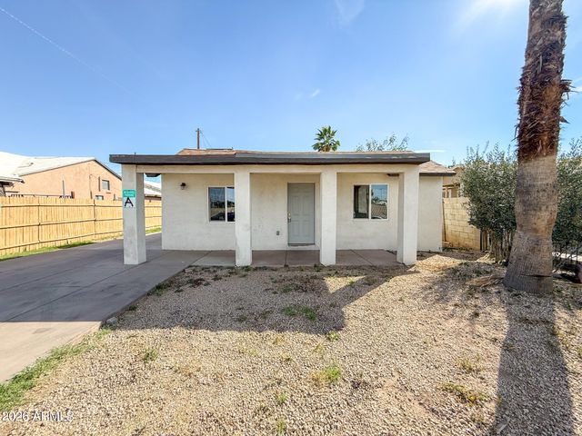 2427 W YAVAPAI Street A, Phoenix, AZ 85009
