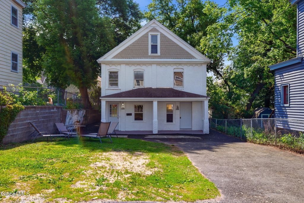 118 Robinson Street, Schenectady, NY 12304