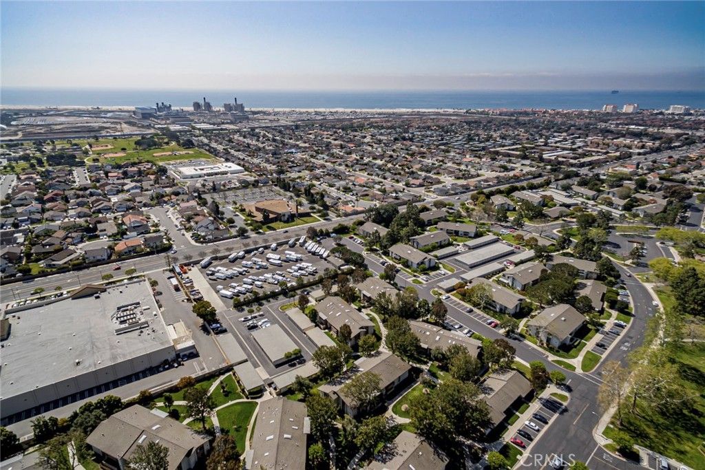 Image 33 of property listing at 8877 Lauderdale Court 209E, Huntington Beach, CA 92646