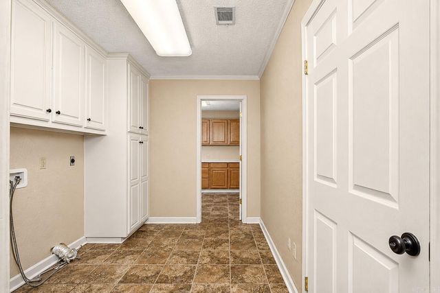 2221 Meadowpond Trail, White Hall, AR 71602