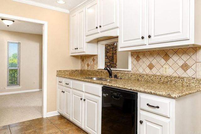 2221 Meadowpond Trail, White Hall, AR 71602