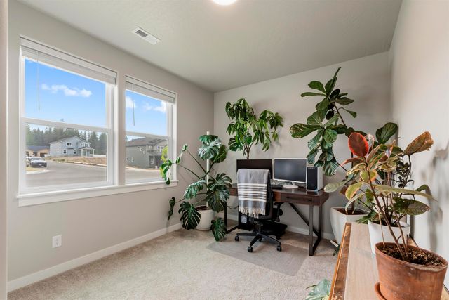 1486 W 67TH Ave, Spokane, WA 99224