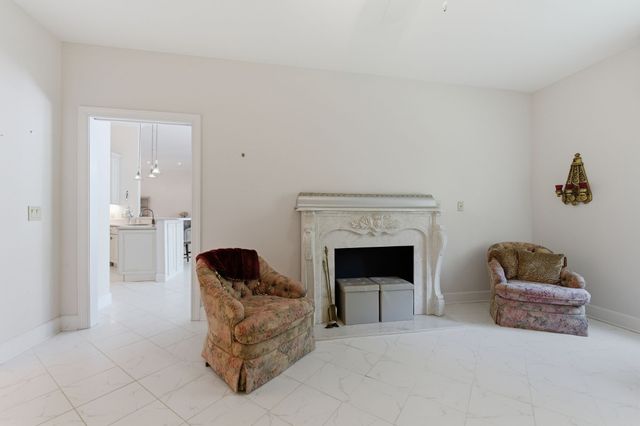 528 Country Club Drive, Dickson, TN 37055