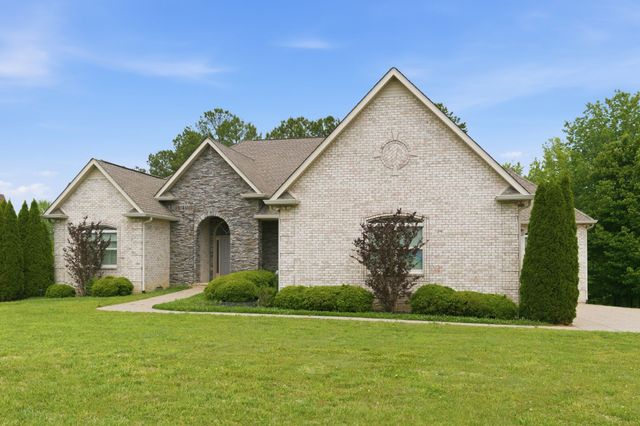 528 Country Club Drive, Dickson, TN 37055