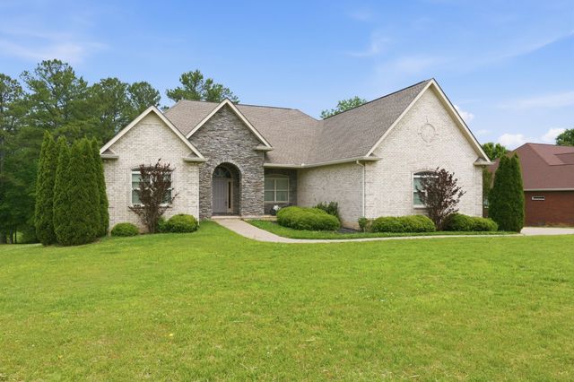 528 Country Club Drive, Dickson, TN 37055