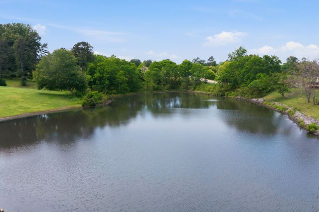 528 Country Club Drive, Dickson, TN 37055