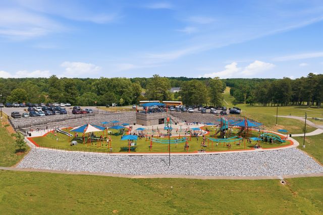 528 Country Club Drive, Dickson, TN 37055