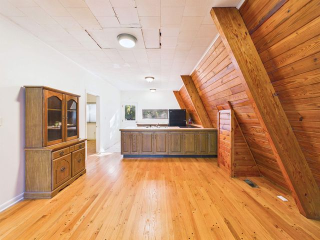248 Gideon Rd, Huntington, WV 25705