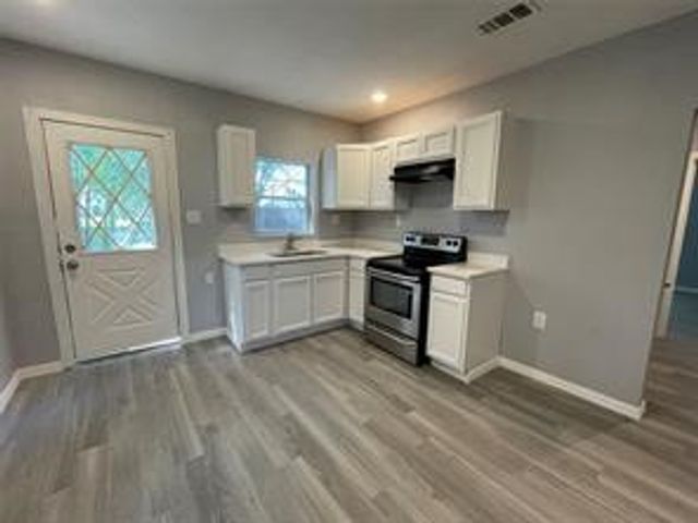 449 Rigsby Drive, Van Alstyne, TX 75495