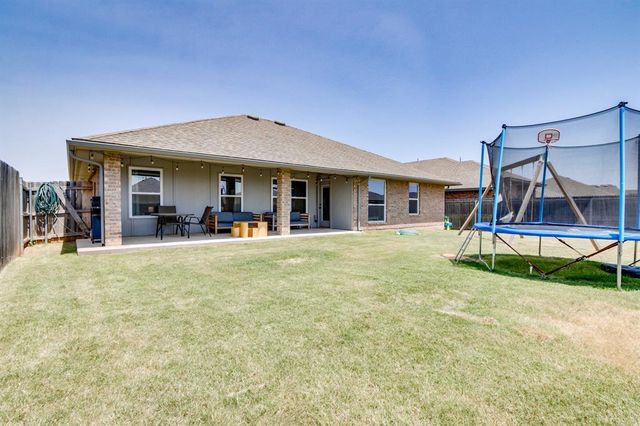 8600 NW 77th Place, Oklahoma City, OK 73132