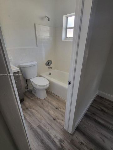 1512 NE 109th Street 1512, Miami, FL 33161