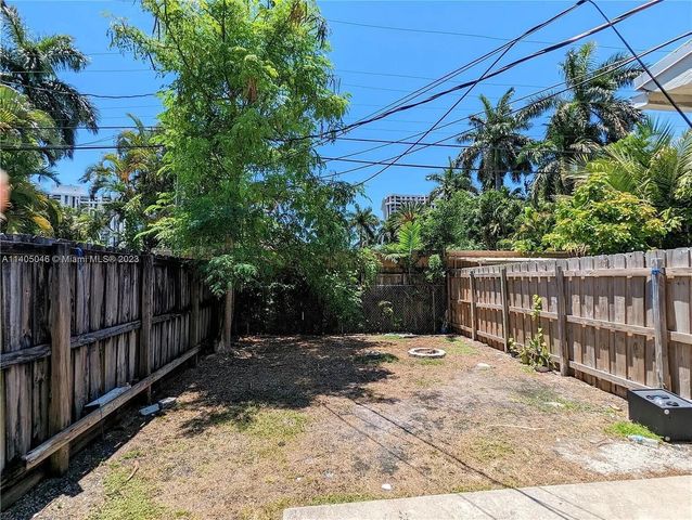 1512 NE 109th Street 1512, Miami, FL 33161