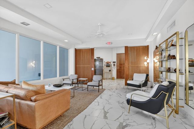 33 Ocean Avenue 202, Palm Beach Shores, FL 33404