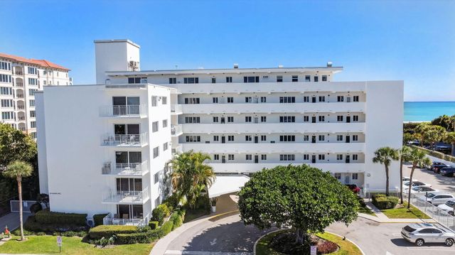 33 Ocean Avenue 202, Palm Beach Shores, FL 33404