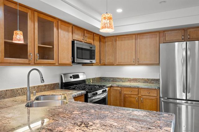 4285 Caminito Pintoresco, San Diego, CA 92108